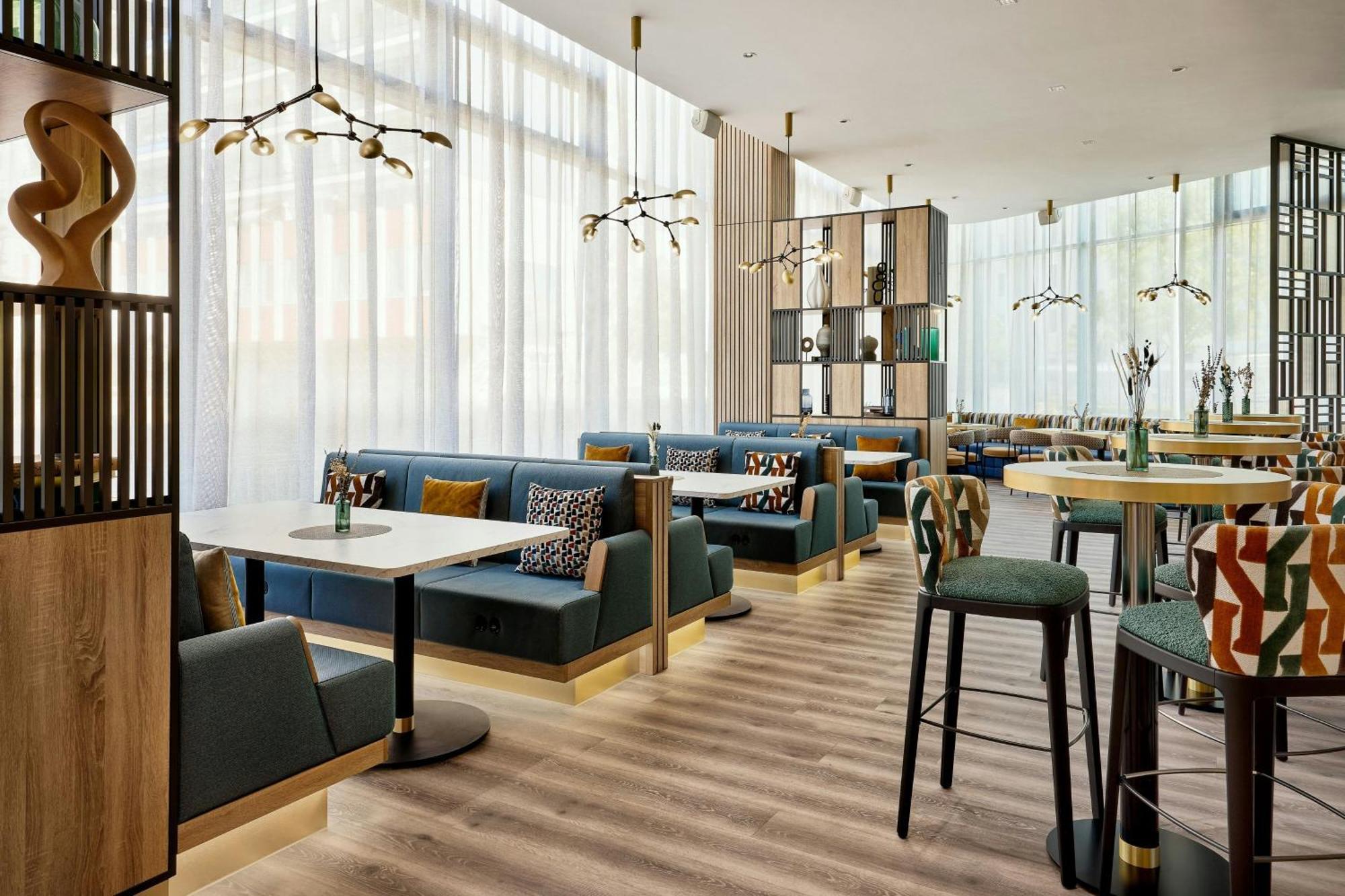 Hotel Courtyard Mitte 4*